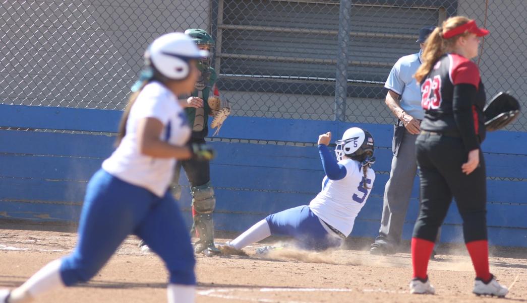 SBVC Softball finishes 2016 powering past the Panthers, 9-5 & 3-1