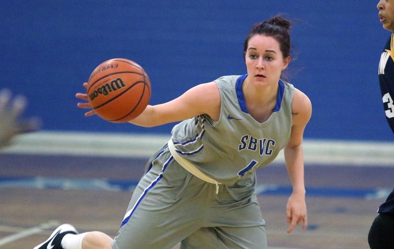 SBVC Women’s Basketball undefeated in Conference play with win over Roadrunners, 87-77
