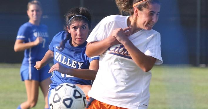 SBVC Women’s Soccer opens up 2016 by grounding the Owls, 2-0